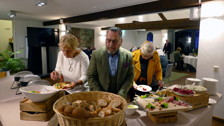 Feestmiddag 20-11-2021030.jpg